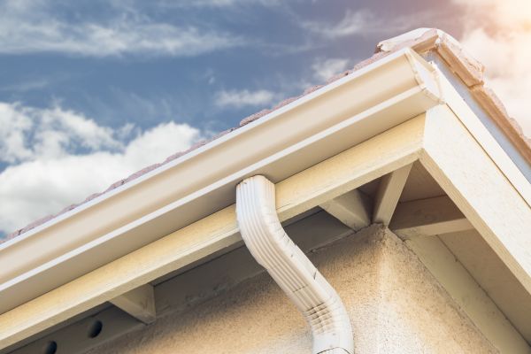 Seamless Gutter Replacement in Fairhope